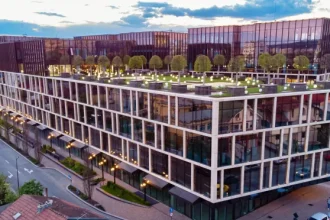FOTO: Gigantul american Amazon s-a mutat în aprilie 2023 în birourile Palas Campus de pe str. Sf. Andrei