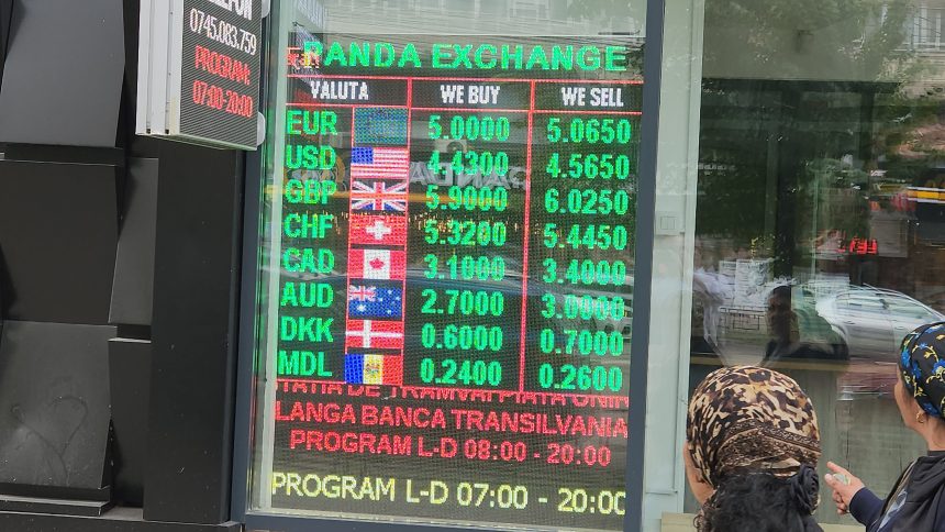 FOTO: Iată cât costă un euro la Iași, la ora prânzului, pe data de 20 mai