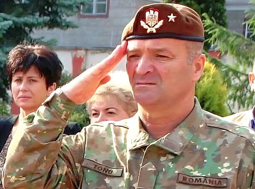 FOTO: Nicolae Tonu a venit la Iași colonel și a plecat general.